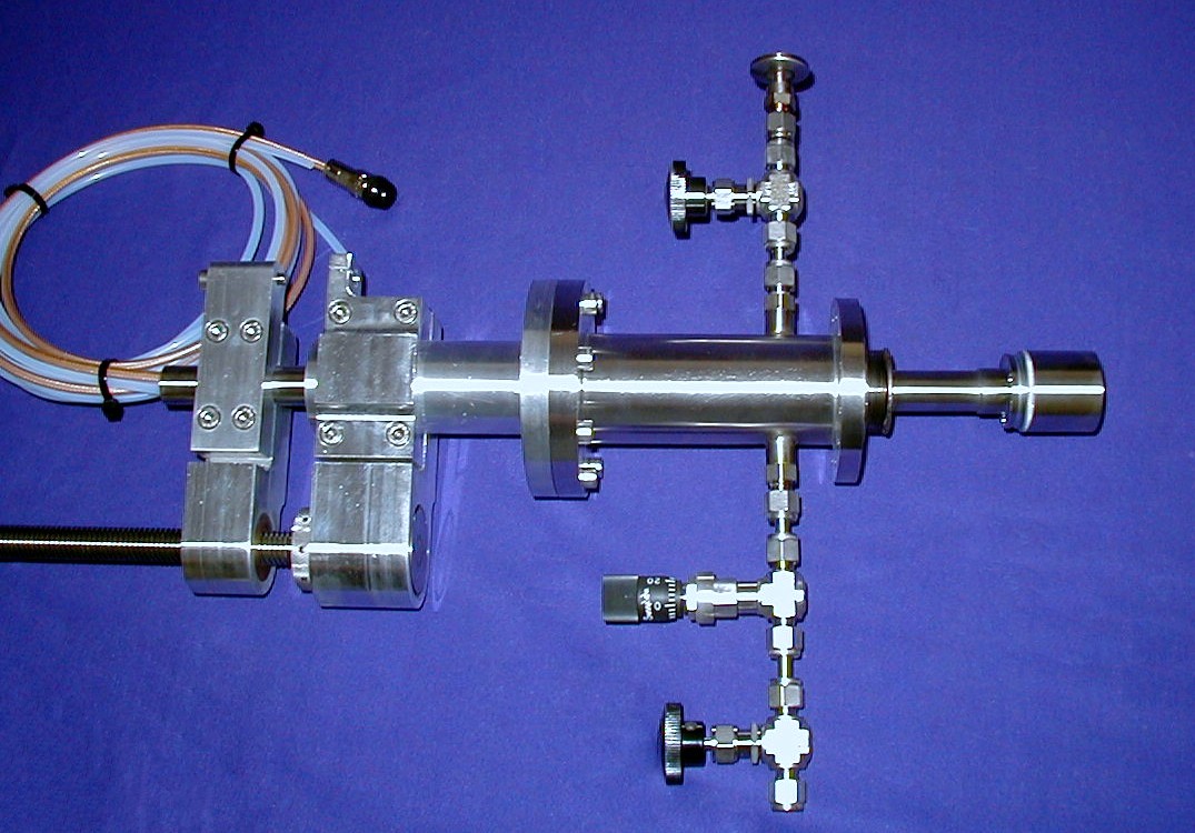 Onyx-1 with Dual Gas Inlet and Linear Motion Feedthrough_0